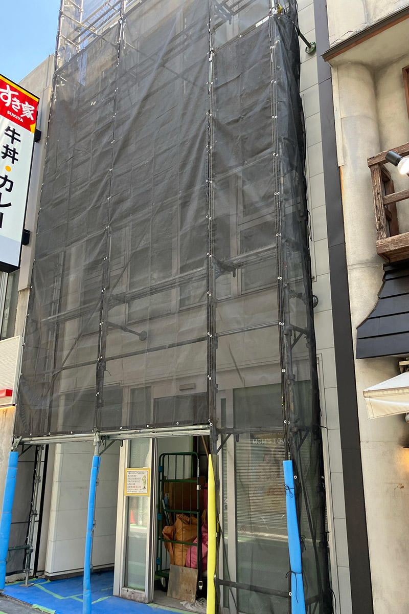 工事が始まった「マムズタッチ」、決戦の日は近い