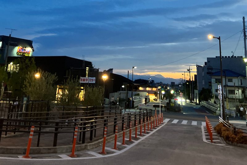秋のシルエット富士山