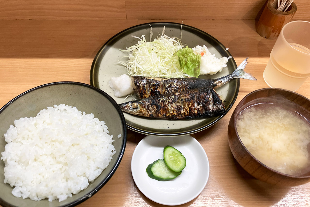とん水「秋刀魚定食」