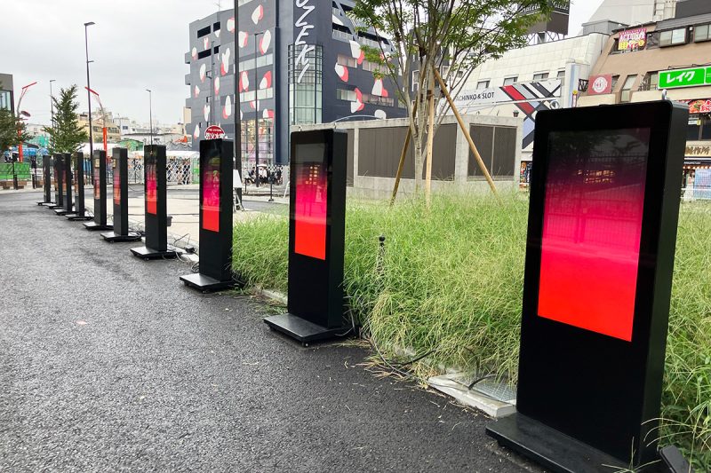 いつの間にかちゃんとした電源も駅前広場に引かれていた