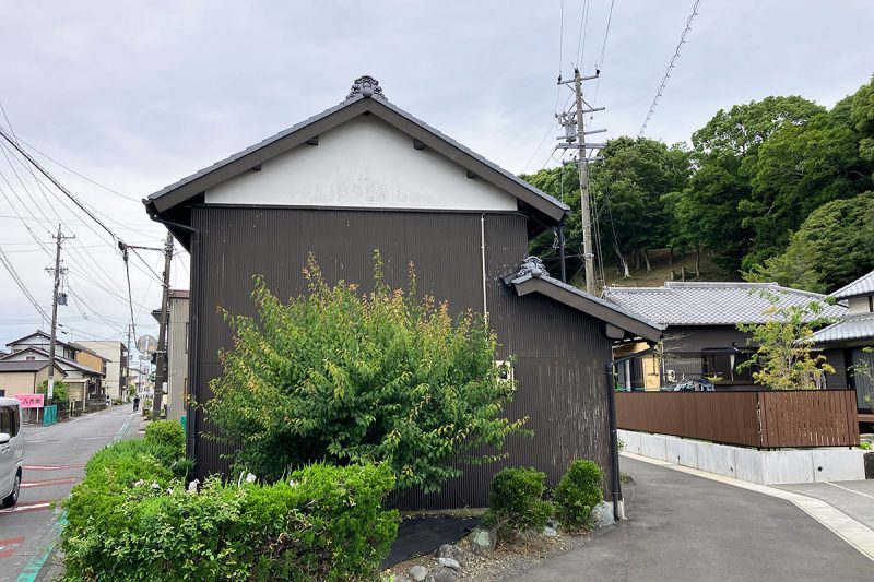 今回のプロジェクトをサポートするにあたり、実際に藤枝市の物件を見に行きました