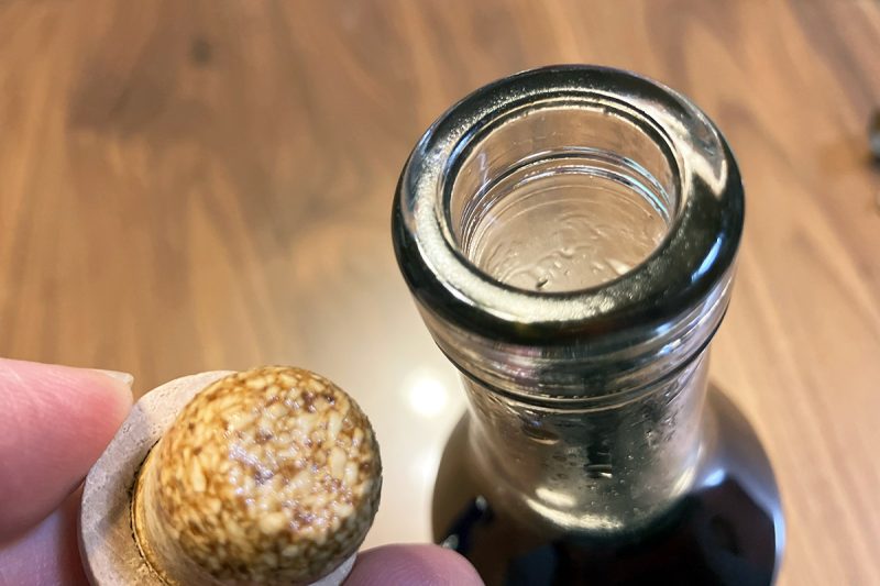 もはや、栓を抜いただけでコニャックの香りが拡がります